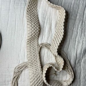 Yarn/lace Cream belt